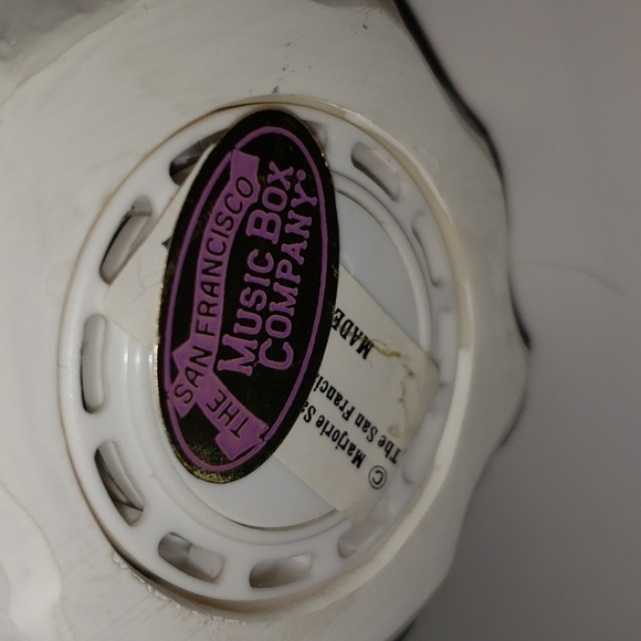 2000 Special Millennium Francisco Music Box Company Winter Santa Claus Ornament - Picture 3 of 5